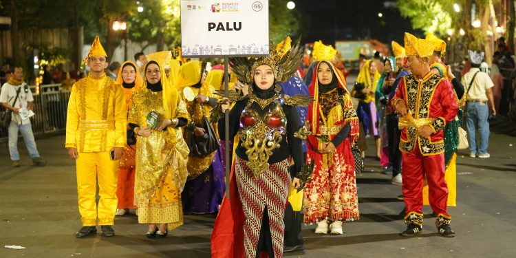 Pemkot Palu Tampil Memukau Pada Acara Karnaval Budaya Forum Munas VII APEKSI Tahun 2025