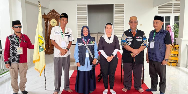 Imelda Liliana Muhidin Melepas Keberangkatan 172 CJH Kota Palu Kloter 8 ke Embarkasi Balikpapan