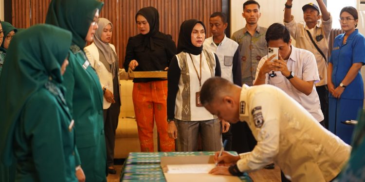 Lantik Pengurus TP-PKK Kota Palu Periode 2025-2030, Ini Harapan Wali Kota Palu