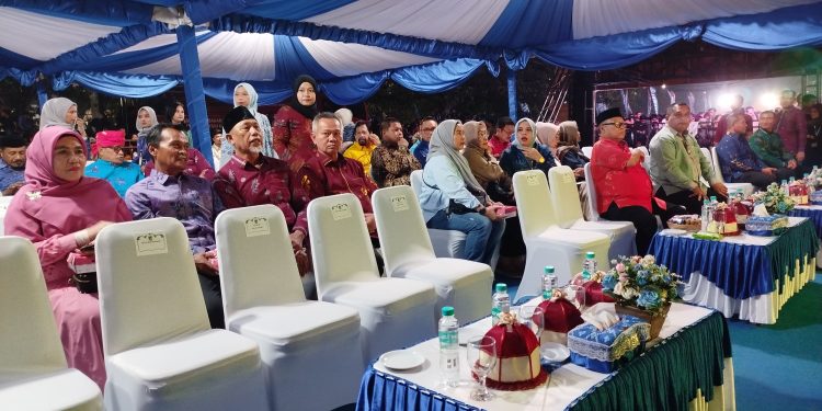 Asisten Pemerintahan dan Kesra Hadiri Penutupan Semarak Sulteng Nambaso Tahun 2025