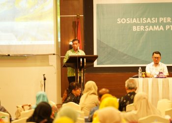Asisten Administasi Umum Setda Kota Palu Membuka Sosialisasi  Produk BSI Bagi ASN