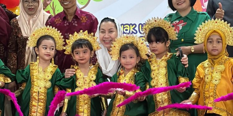 Gelar Seni dan Karya TK Pertiwi Tahun Ajaran 2024-2025, Wawali Imelda Minta Awasi Penggunaan Gadget Pada Anak