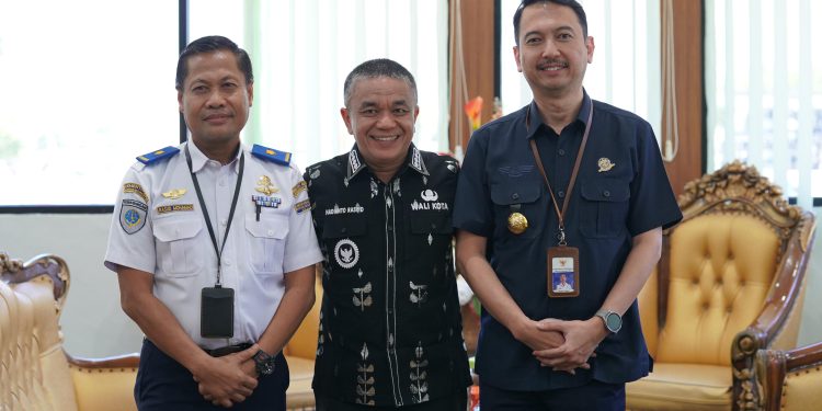 Wali Kota Terima Kunjungan Kepala Bandara Mutiara SIS Al-Jufri Palu, Ini Yang Dibahas