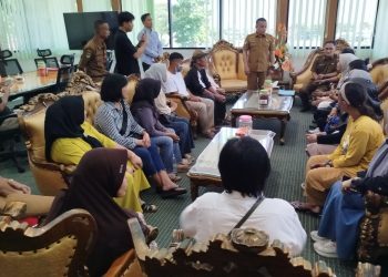 Mediasi ‘Peseturuan’ Pedagang UMKM Taman Gor, Wali Kota Hadianto Tegaskan Pentingnya Kerukunan