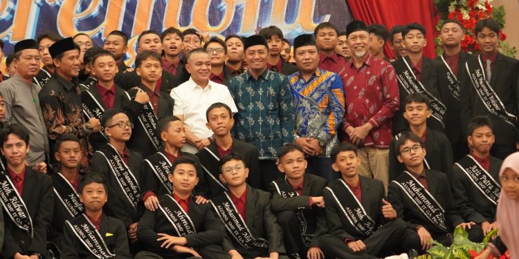 Seremoni Cinta dan Doa Kelas IX SMP Islam Terpadu Qurrota A’yun Palu, Berikut Harapan Wali Kota