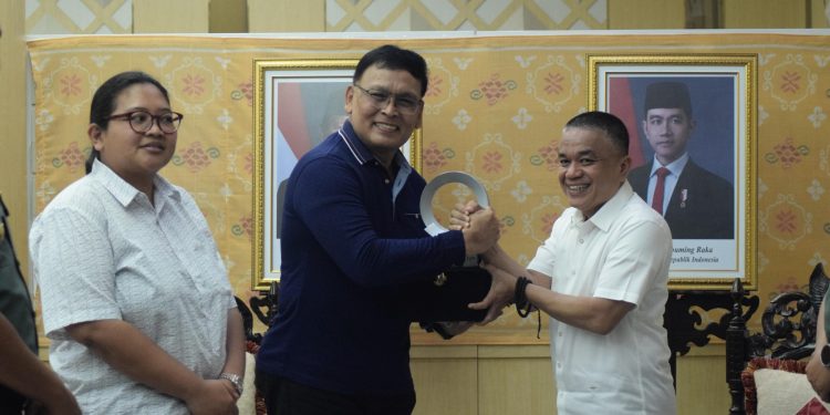 Wali Kota Palu Sambut Kedatangan KSP RI, Tinjau Penyelesaian Pascabencana dan Pengelolaan Cagar Budaya