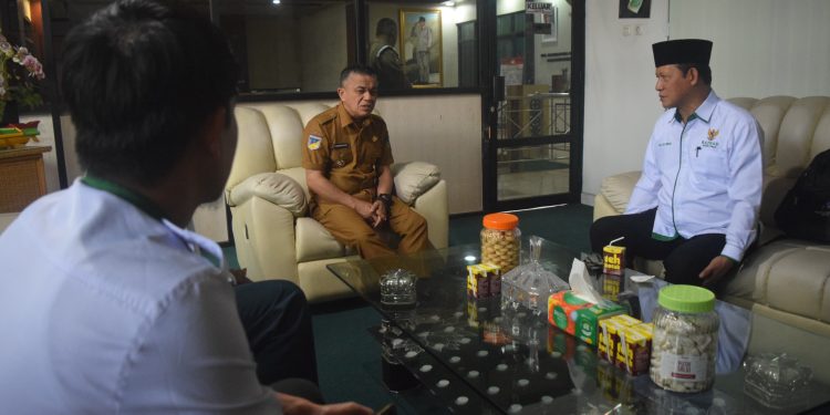 Wali Kota Terima Kunjungan Ketua Baznas Kota Palu, Perkuat Program Zakat Untuk Kesejahteraan Masyarakat