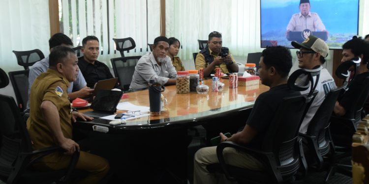 Wali Kota Palu Ikuti Launching Koperasi Merah Putih Bersama Presiden Probowo Secara Virtual