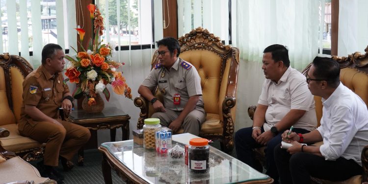 Baru Menjabat Kepala Kantor Pertanahan Kota Palu, Susetyo Nugroho Silaturahim Perdana Bersama Wali Kota