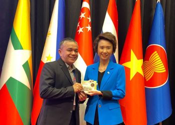 Hadiri Forum Kepala Daerah Se-Asean, Wali Kota Palu dan Wali Kota Distrik Barat Daya Singapura Jalan Kerjasama Intensif