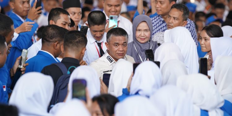 Hadianto Rasyid Didaulat Menjadi Narasumber PKKMB FEB Untad