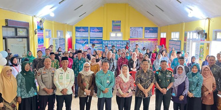 Wawali Imelda Melaunching Program GENTING Di Kecamatan Palu Barat