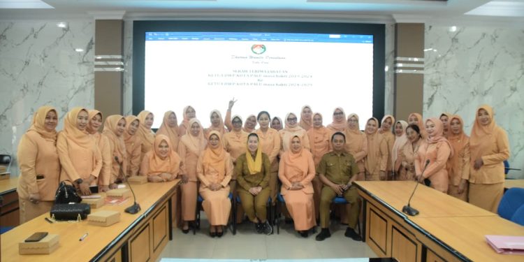 Wawali Imelda Hadiri Sertijab Ketua DWP Kota Palu Periode 2024-2029