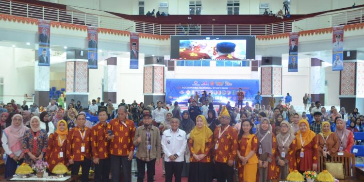 Wali Kota Palu Menjadi Narasumber Pada Simposium Nasional Akuntansi XXVIII ICAE Tahun 2025