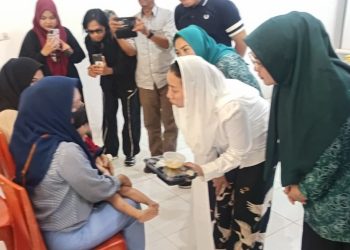 Wawali Palu Hadiri PMT Cegah Stunting di Kelurahan Pantoloan