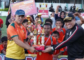 Kadispora Kota Palu Tutup Kompetensi Mini Soccer U-12, Club SPUT Junior Tawaeli Keluar Sebagai Juara