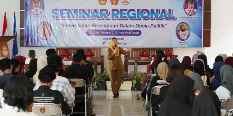Wawali Imelda Menjadi Narasumber Pada Seminar Regional BEM FISIP Untad