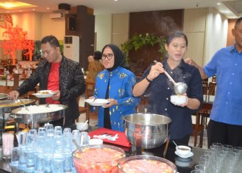 Sekda Kota Palu Hadiri Makan Malam Bersama Danpuspomad Mayjen TNI Eka Wijaya Permana
