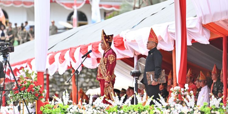 Gubernur Anwar Hafid Pimpin Upacara HUT ke-12 Kabupaten Morowali Utara: “Bersatu dalam Harmoni untuk Maju Bersama”