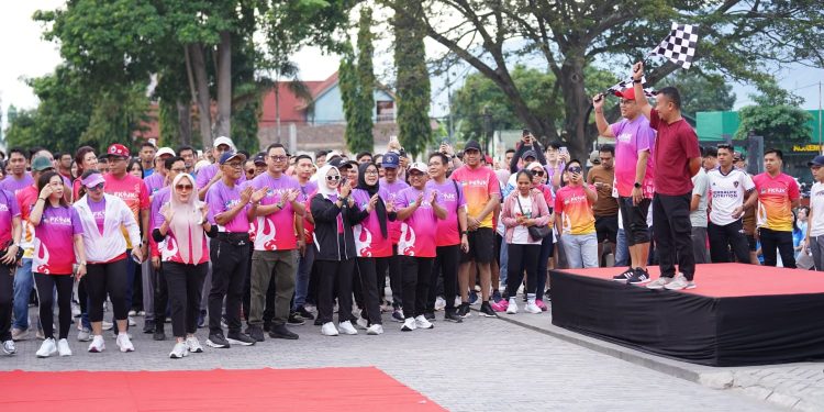 Plt. Asisten II Setda Kota Palu Hadiri Jalan Sehat FKIJK Sulteng
