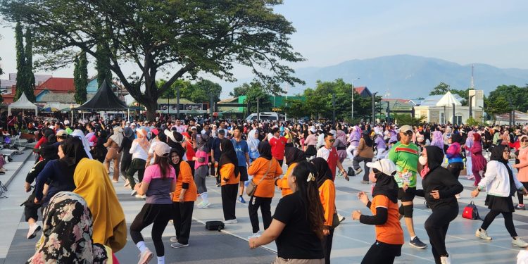 Memperingati HUT Ke-47 Kota Palu, KORMI Gelar Kegiatan Aerobik dan Zumba