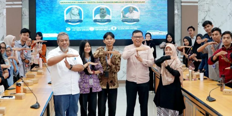 Kadis DLH Kota Palu Secara Resmi Membuka Re-thread Day