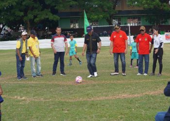 Kadispora Kota Palu Secara Resmi Membuka Turnamen Mini Soccer U-12 se-Kecamatan Tawaeli