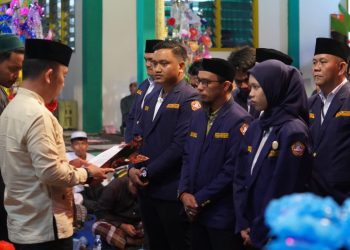Plt. Asisten Perekonomian dan Pembanguan Kukuhkan Pengurus Karang Taruna Kota Palu Periode 2025-2030