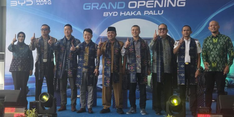 Pemkot Sambut dan Dukung Pembukaan Dealer Mobil BYD di Palu