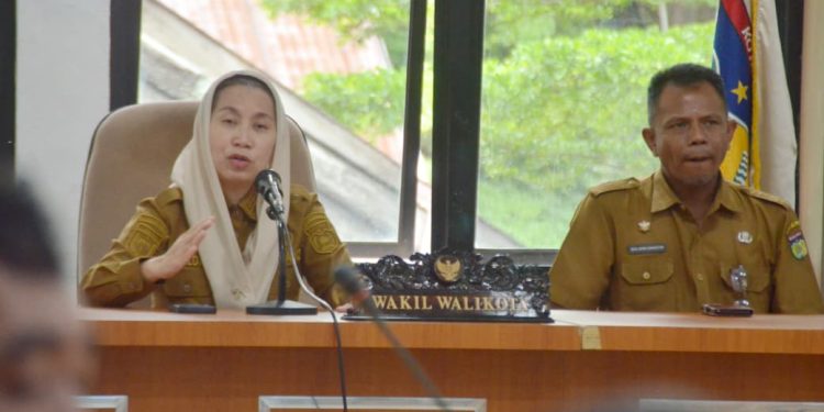 Wawali Imelda Buka Seminar Kajian Studi Kelayakan Elevated Road Pengembangan UMKM Berbasis Wisata