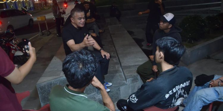 Wali Kota Palu Tinjau Pembangunan Fasilitas Umum dan Berdialog Bersama Pemuda