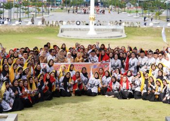 Hadianto dan Imelda Hadiri Puncak Peringatan Hari Guru Nasional 2025 dan HUT Ke-80 PGRI