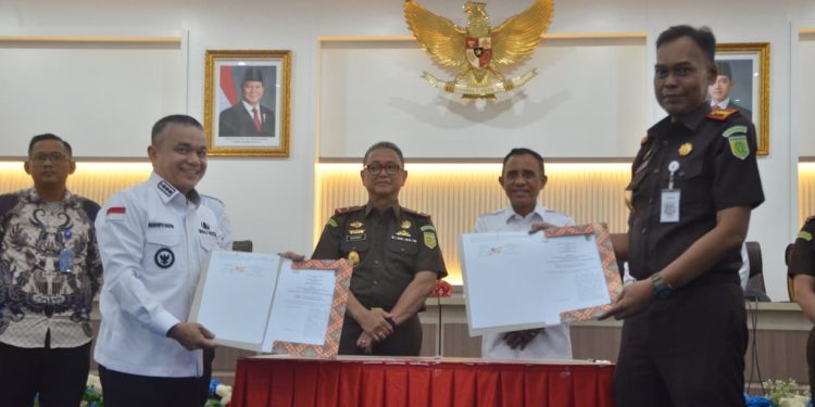 Pemkot dan Kajari Palu Teken MoU Penerapan Kerja Sosial Bagi Pelaku Tindak Pidana