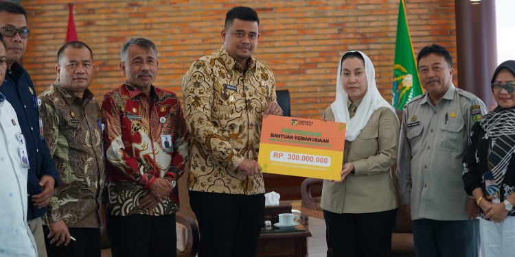 Wakil Wali Kota Palu Serahkan Bantuan Kemanusiaan untuk Bencana Alam di Sumatera Utara