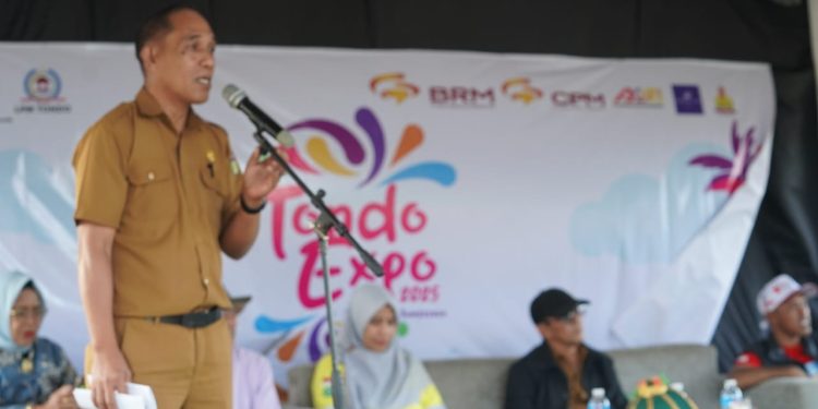 Kadis Pora Kota Palu Secara Resmi Membuka Tondo Expo 2025