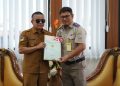 Wali Kota Terima Sertifikat Aset Pemkot Dari BPN Kota Palu